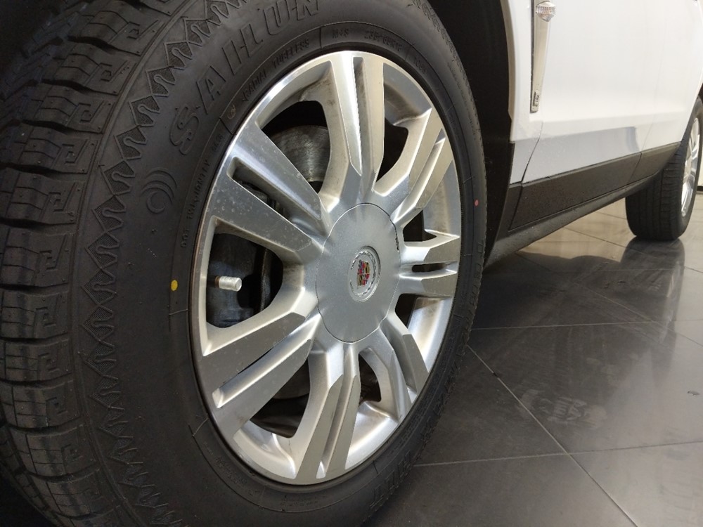 2011 Cadillac SRX - Wheel