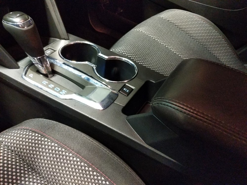 2017 Chevrolet Equinox - Center Console/Cup Holders