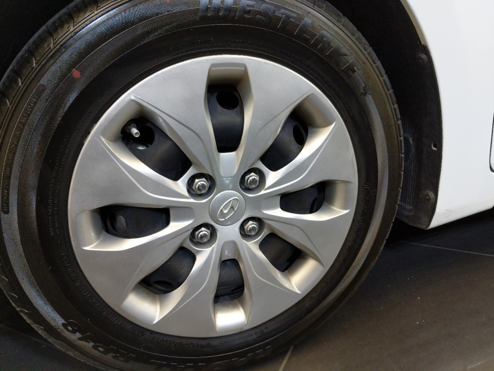 2017 Hyundai Accent - Wheel