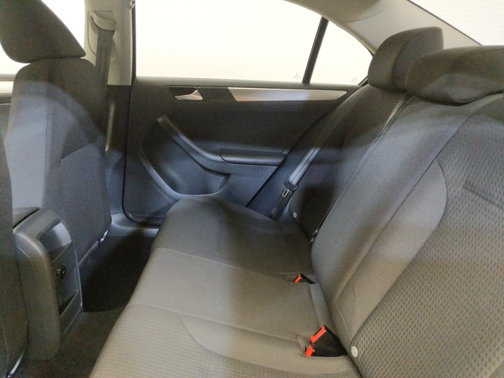 2015 Volkswagen Jetta - Driver Rear Seat