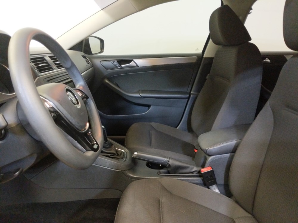 2015 Volkswagen Jetta - Driver Front Seat