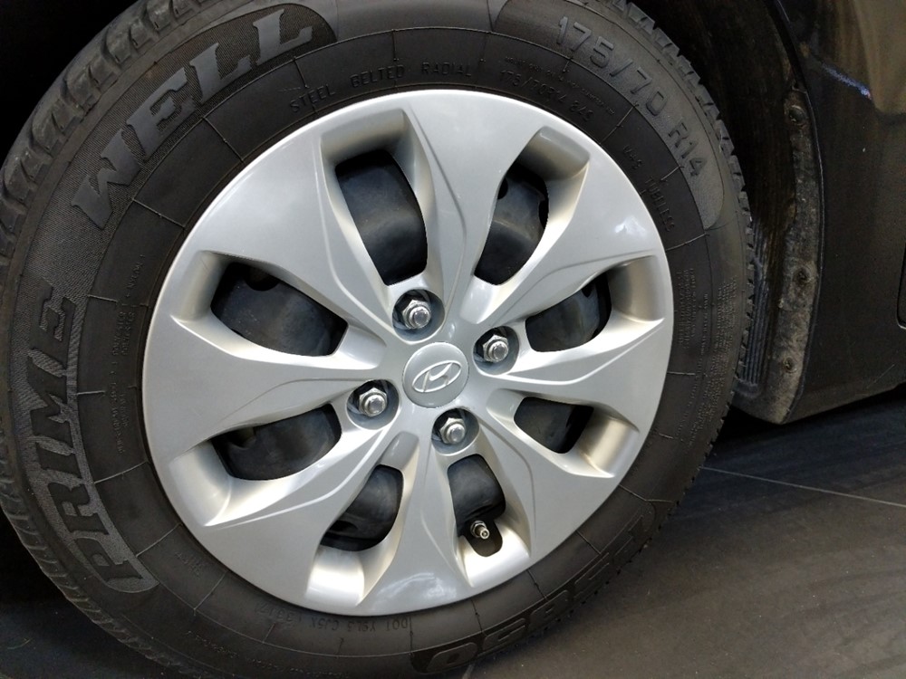2017 Hyundai Accent - Wheel