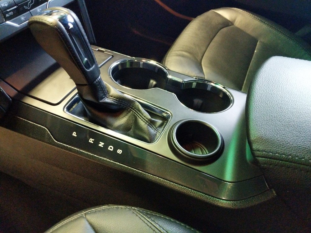 2016 Ford Explorer - Center Console/Cup Holders