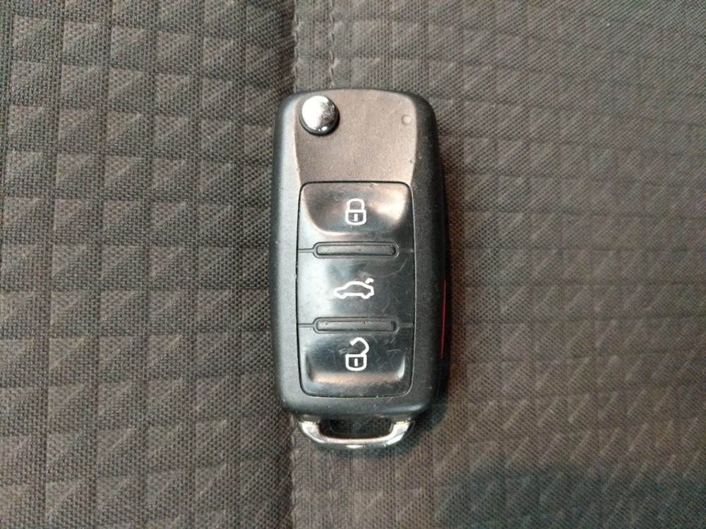 2016 Volkswagen Jetta - Keys