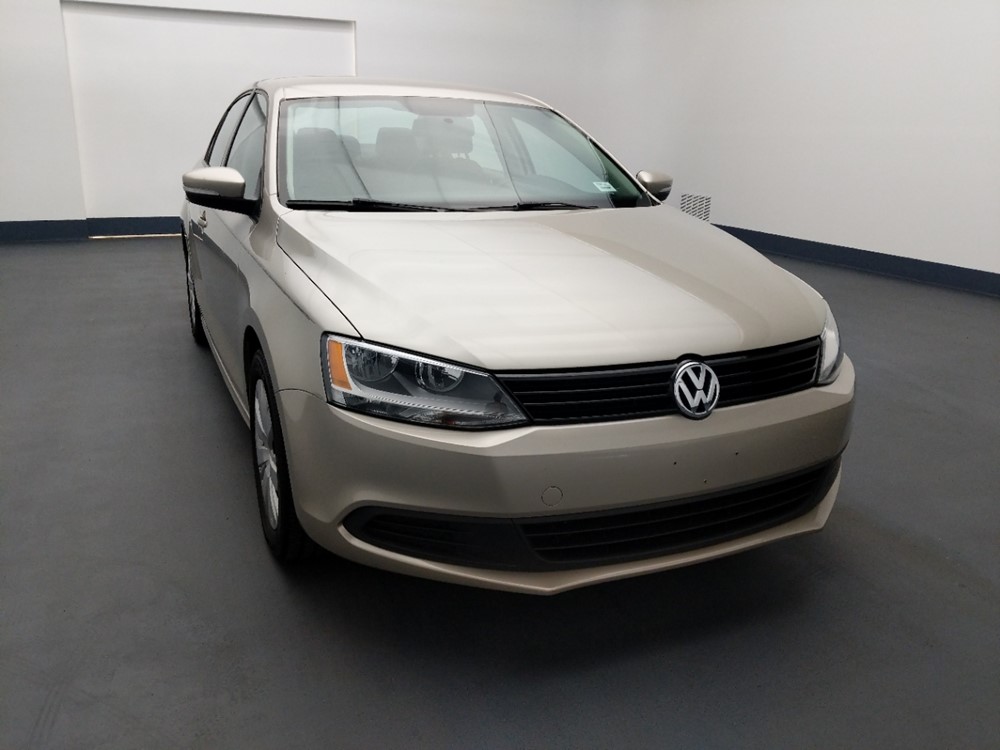 2014 Volkswagen Jetta - Passenger Front Hood