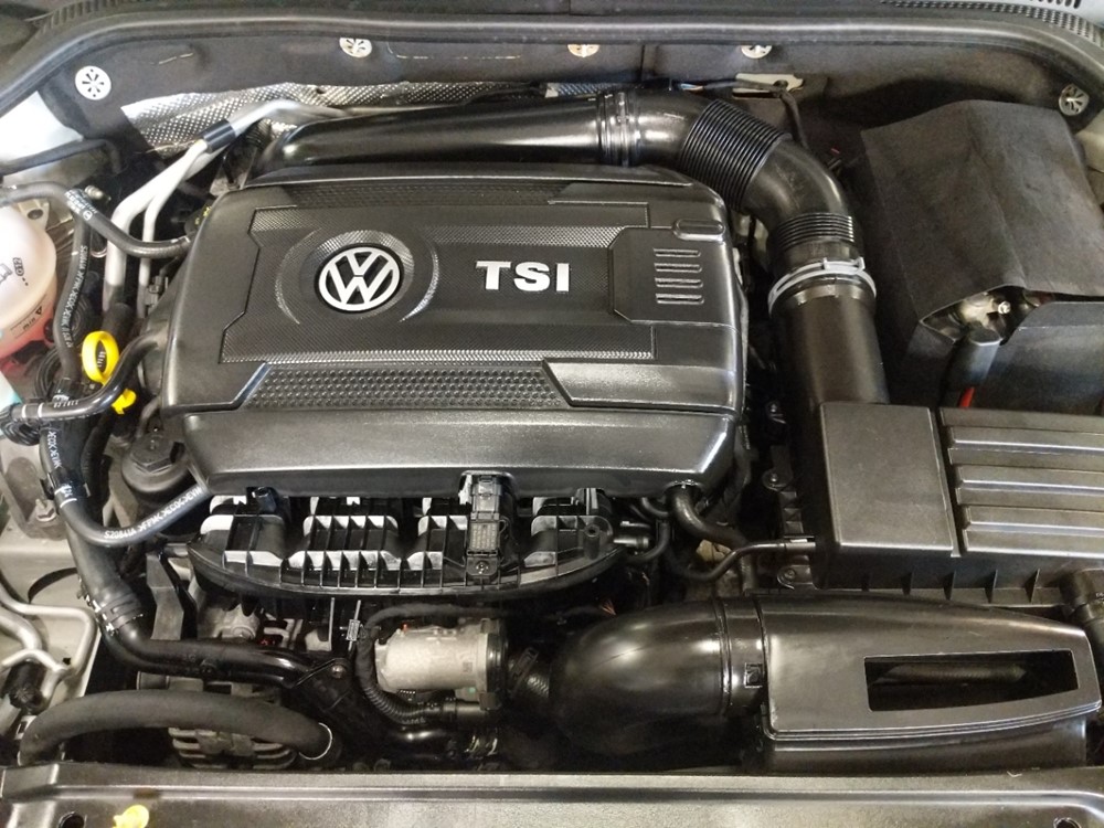 2014 Volkswagen Jetta - Engine