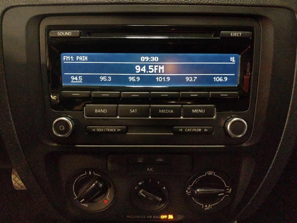 2014 Volkswagen Jetta - Stereo Package