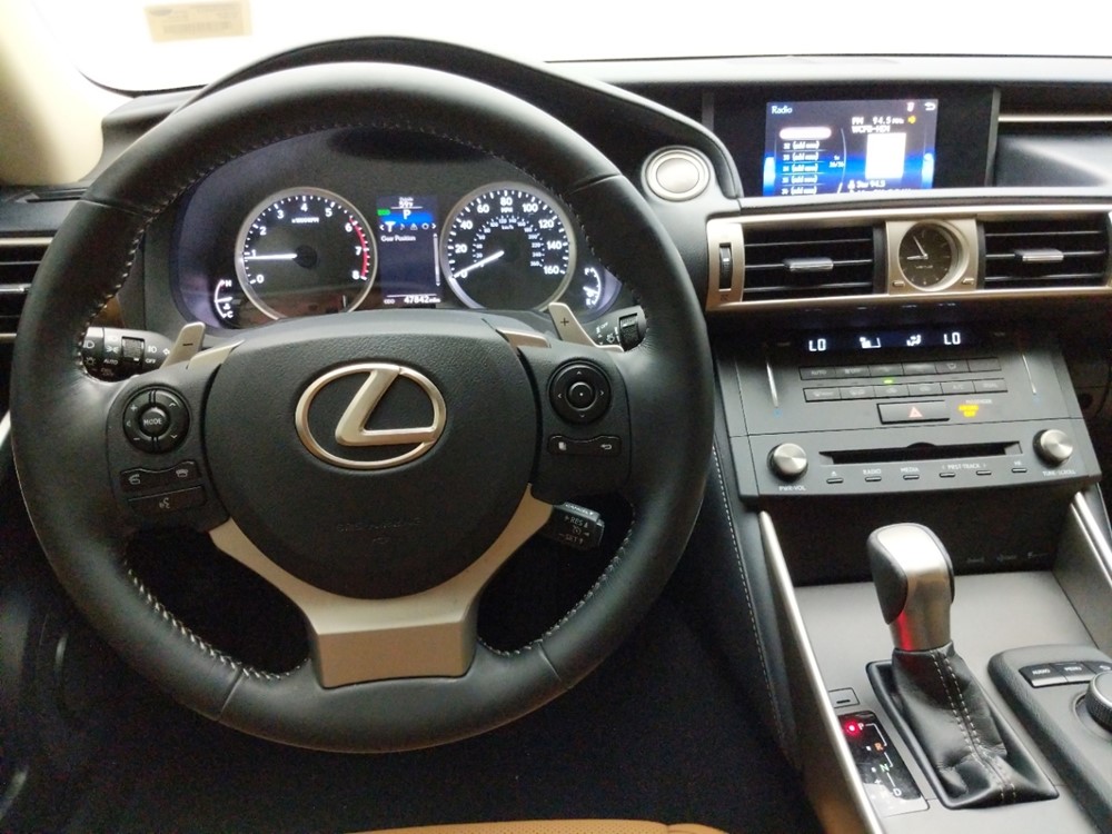 2016 Lexus IS 200t - Driver Dash