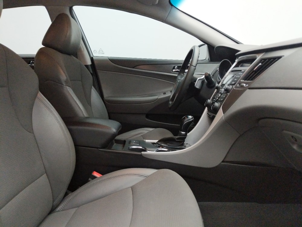 2013 Hyundai Sonata - Passenger Front Seat