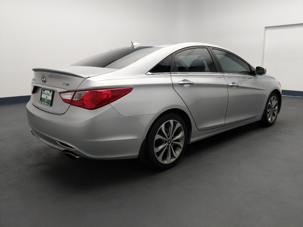 2013 Hyundai Sonata - Passenger Rear Bumper