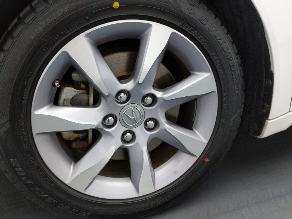 2013 Acura TL - Wheel