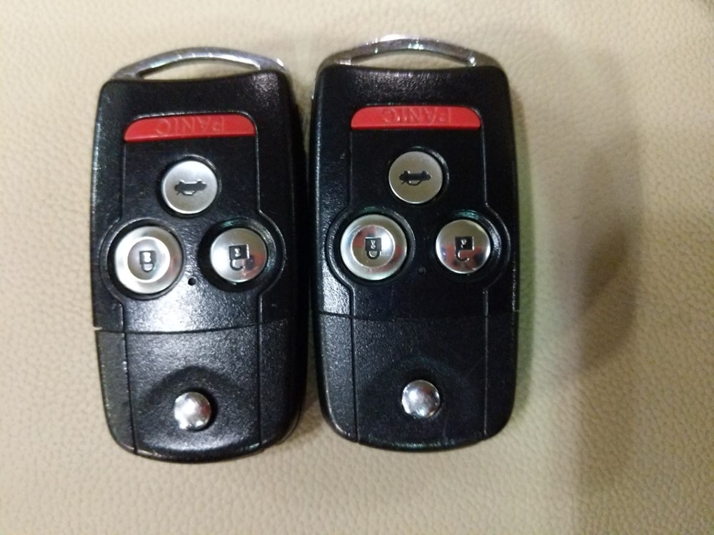 2013 Acura TL - Keys