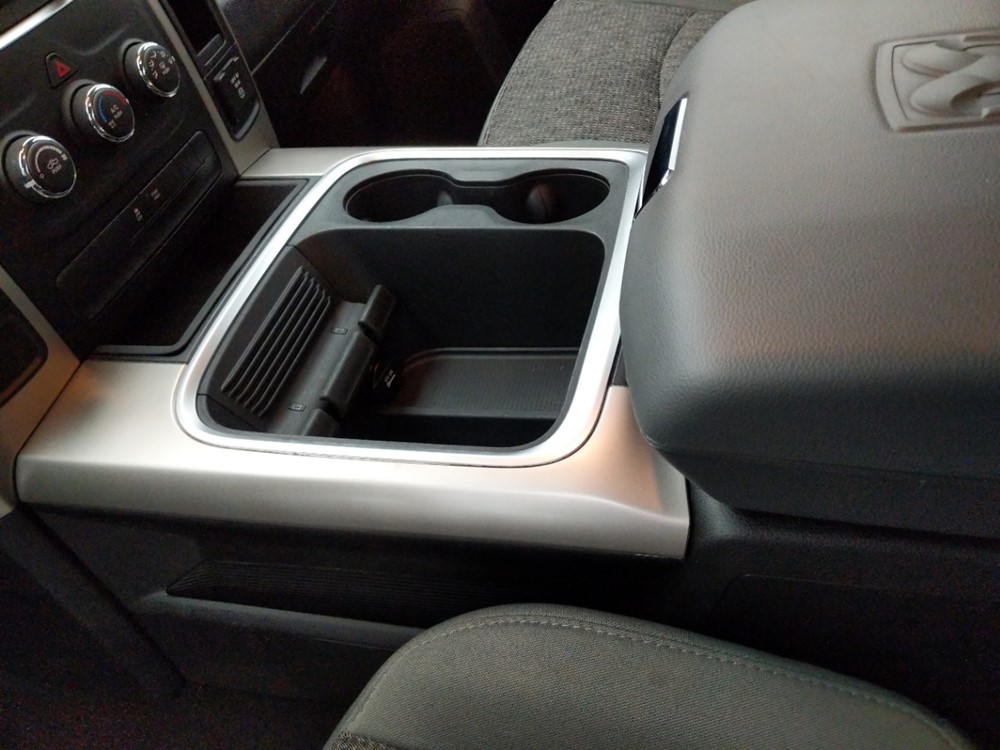 2017 Dodge Ram 1500 - Center Console/Cup Holders
