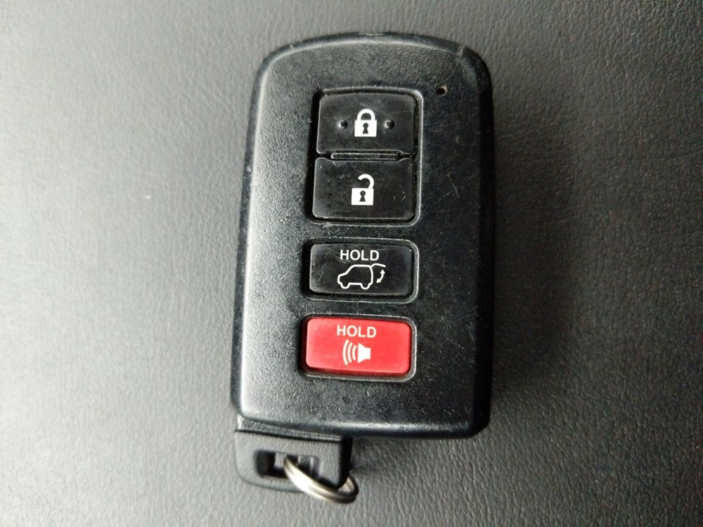 2016 Toyota RAV4 - Keys