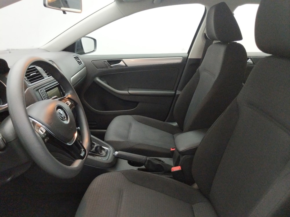 2017 Volkswagen Jetta - Driver Front Seat