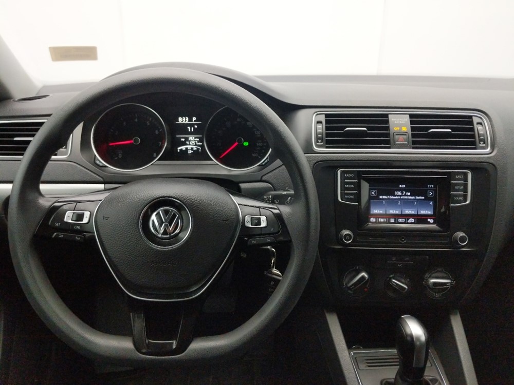 2017 Volkswagen Jetta - Driver Dash