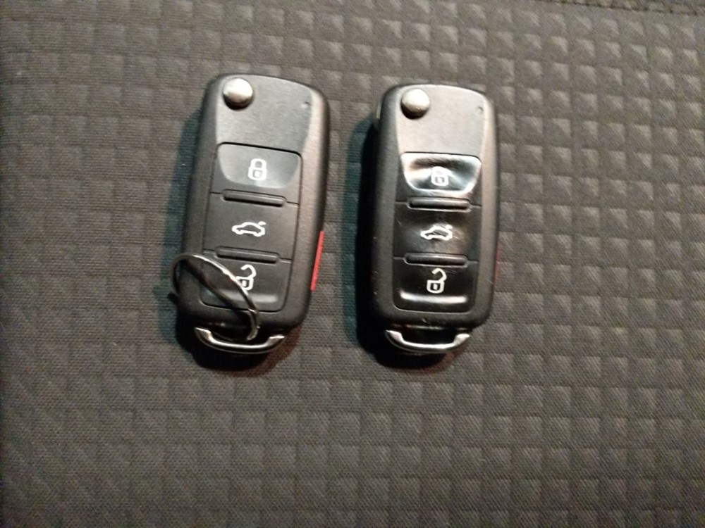 2017 Volkswagen Jetta - Keys