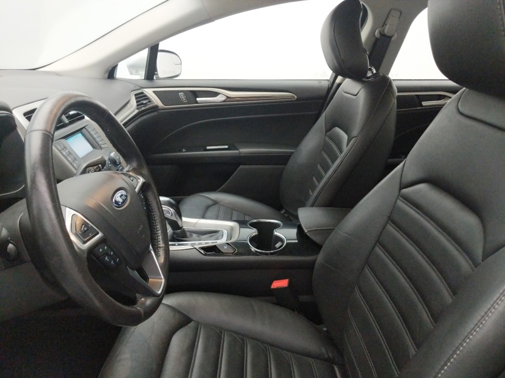 2015 Ford Fusion - Driver Front Seat