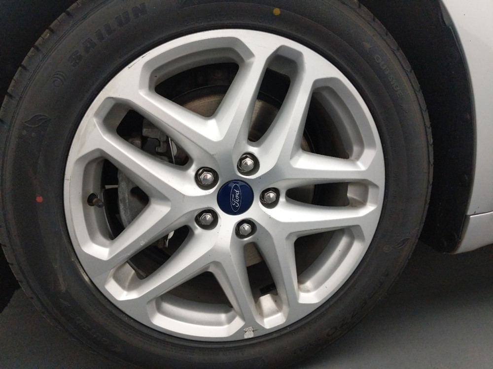 2015 Ford Fusion - Wheel