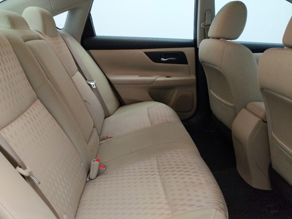 2017 Nissan Altima - Passenger Rear Seat