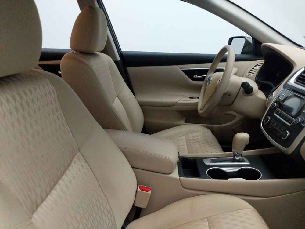 2017 Nissan Altima - Passenger Front Seat