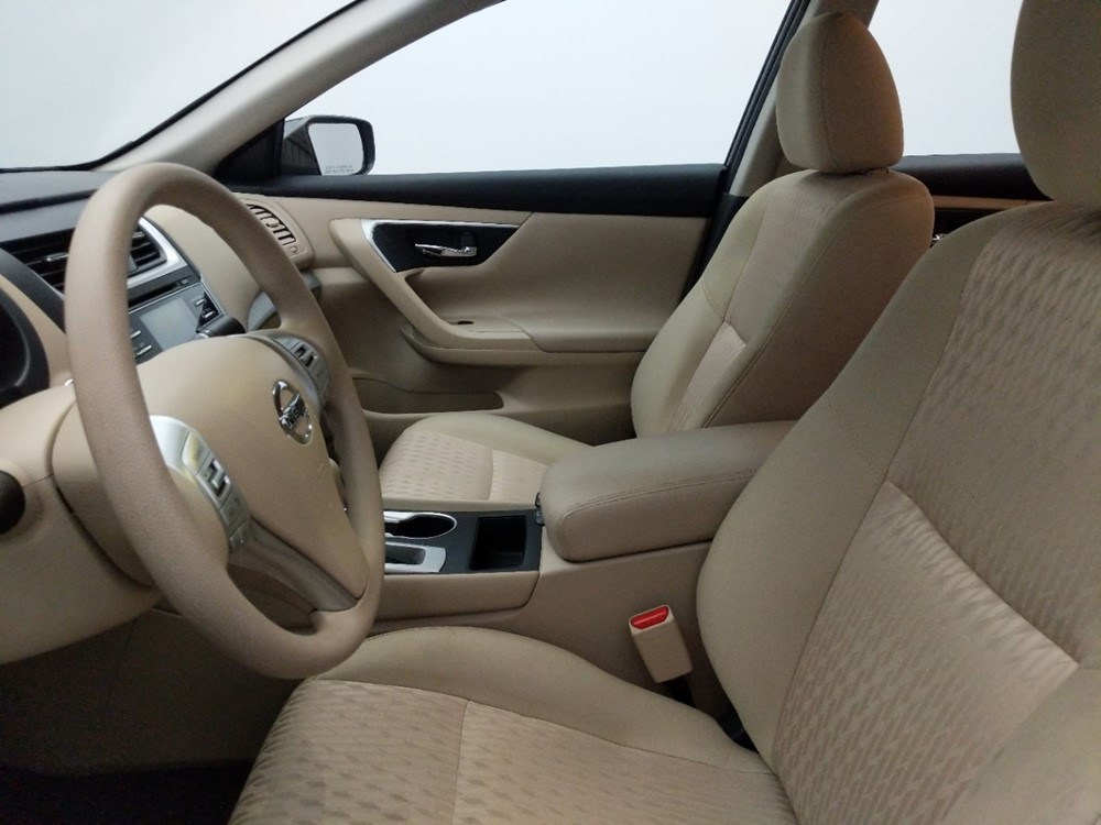 2017 Nissan Altima - Driver Front Seat