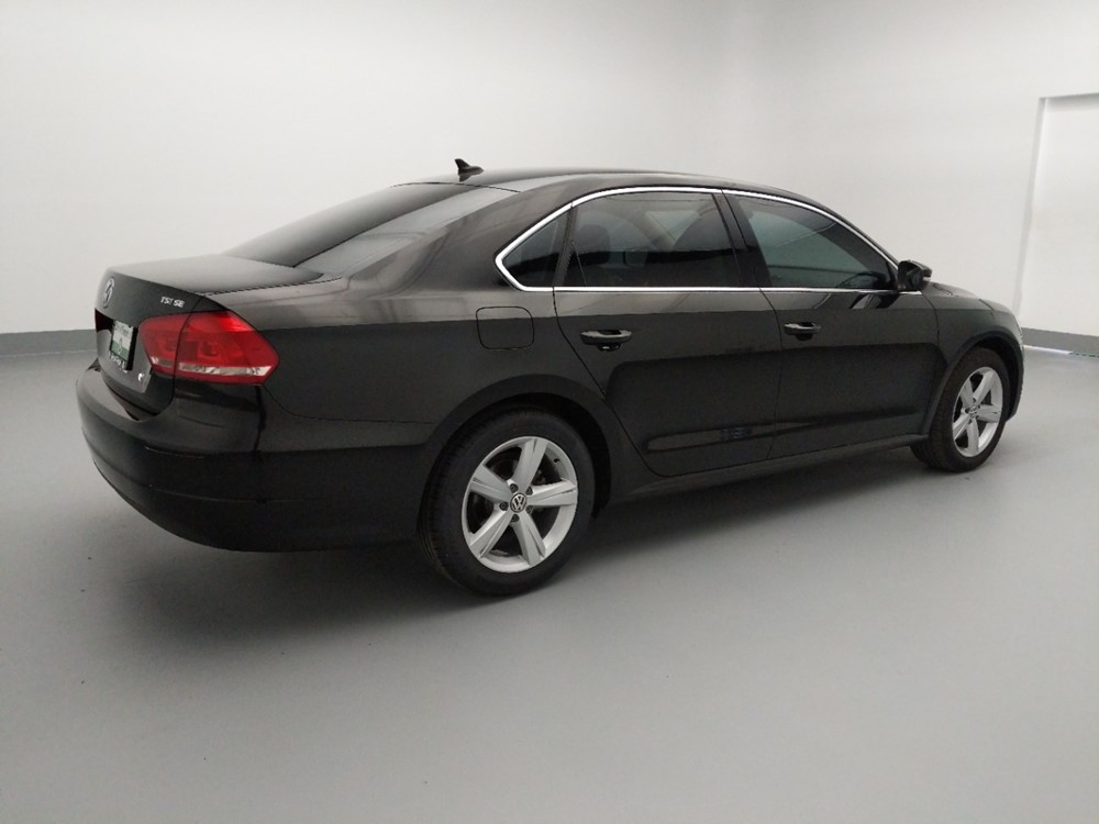 2015 Volkswagen Passat - Passenger Rear Side