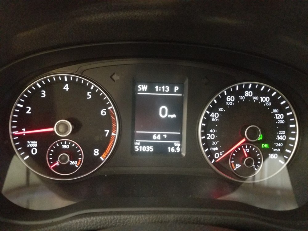 2015 Volkswagen Passat - Odometer Close Up