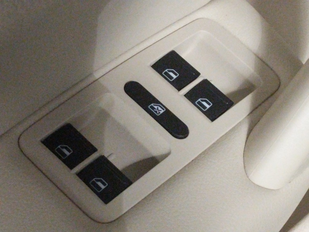 2015 Volkswagen Passat - Driver Power Windows/Lock Control