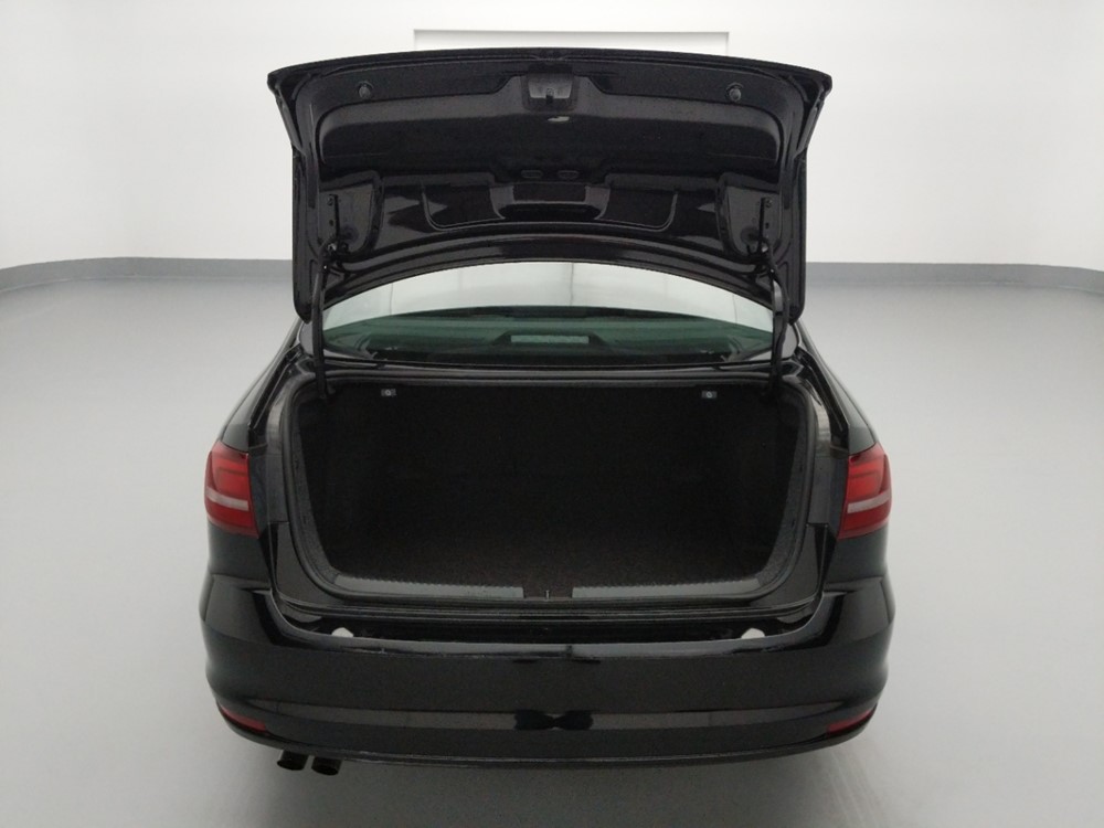 2016 Volkswagen Jetta - Trunk