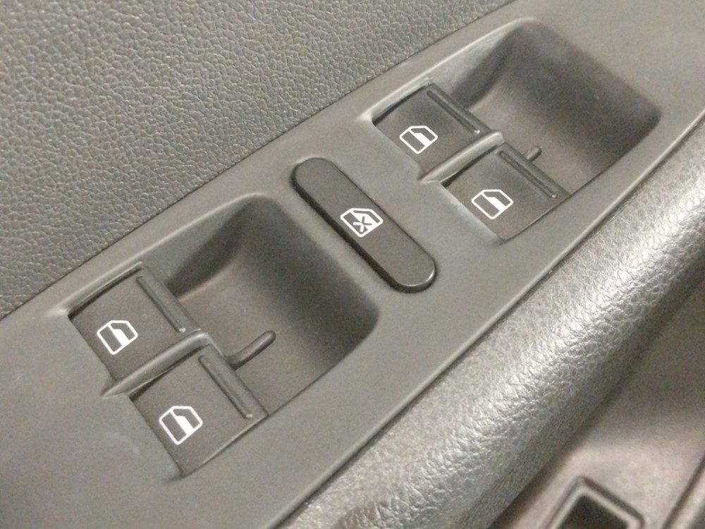 2016 Volkswagen Jetta - Driver Power Windows/Lock Control