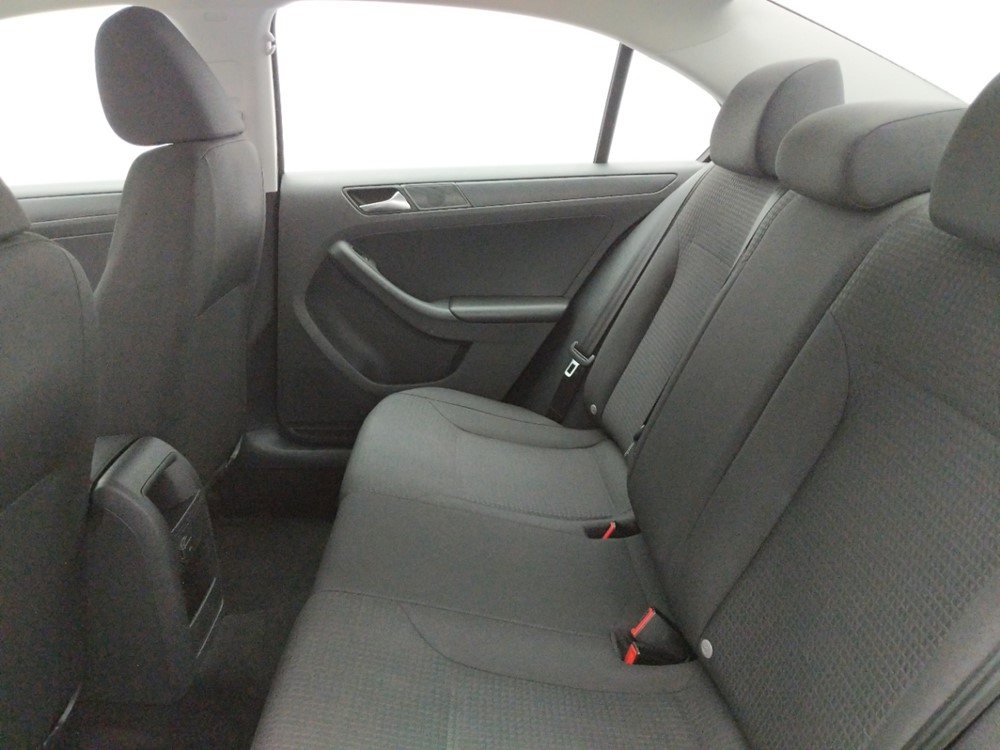 2016 Volkswagen Jetta - Driver Rear Seat