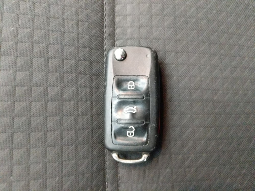 2016 Volkswagen Jetta - Keys