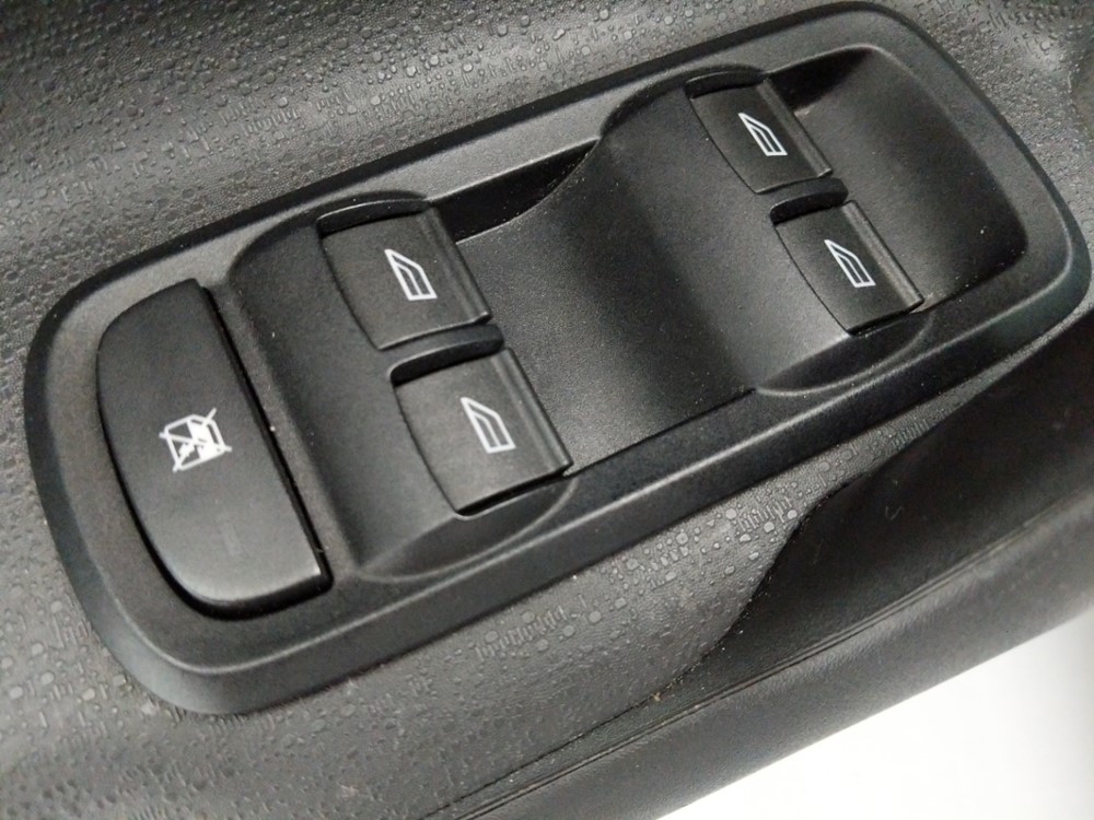 2017 Ford Fiesta - Driver Power Windows/Lock Control