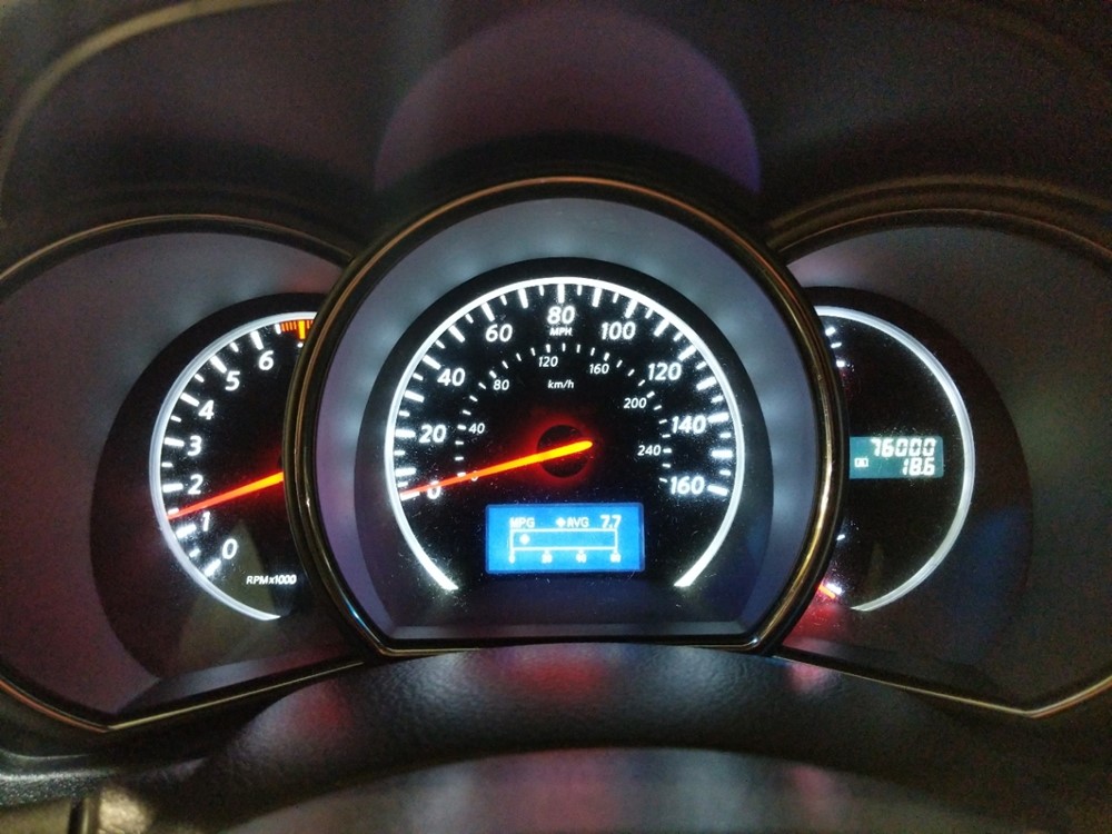 2013 Nissan Murano - Odometer Close Up