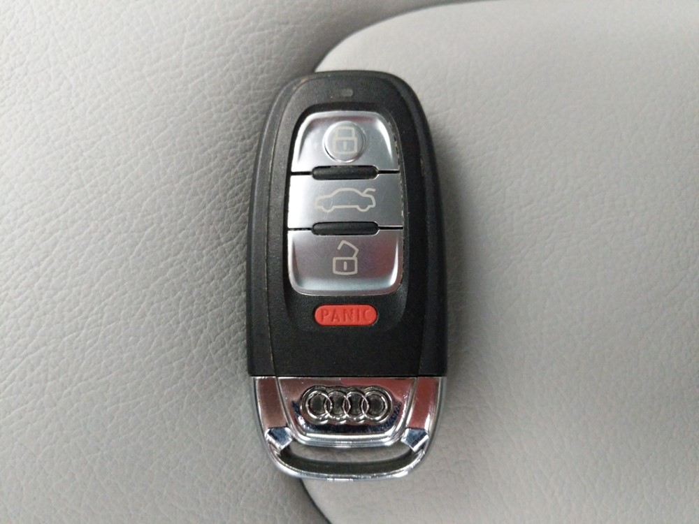 2016 Audi A4 - Keys