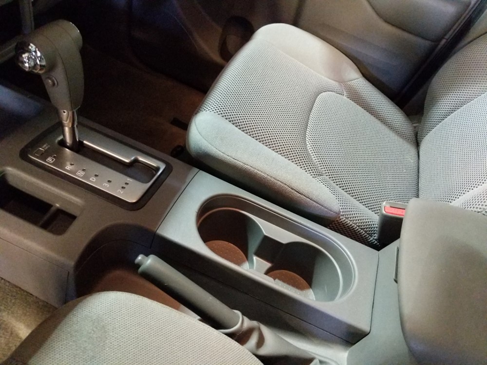 2018 Nissan Frontier - Center Console/Cup Holders