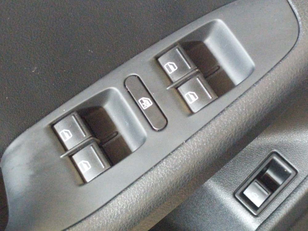 2015 Volkswagen Jetta - Driver Power Windows/Lock Control