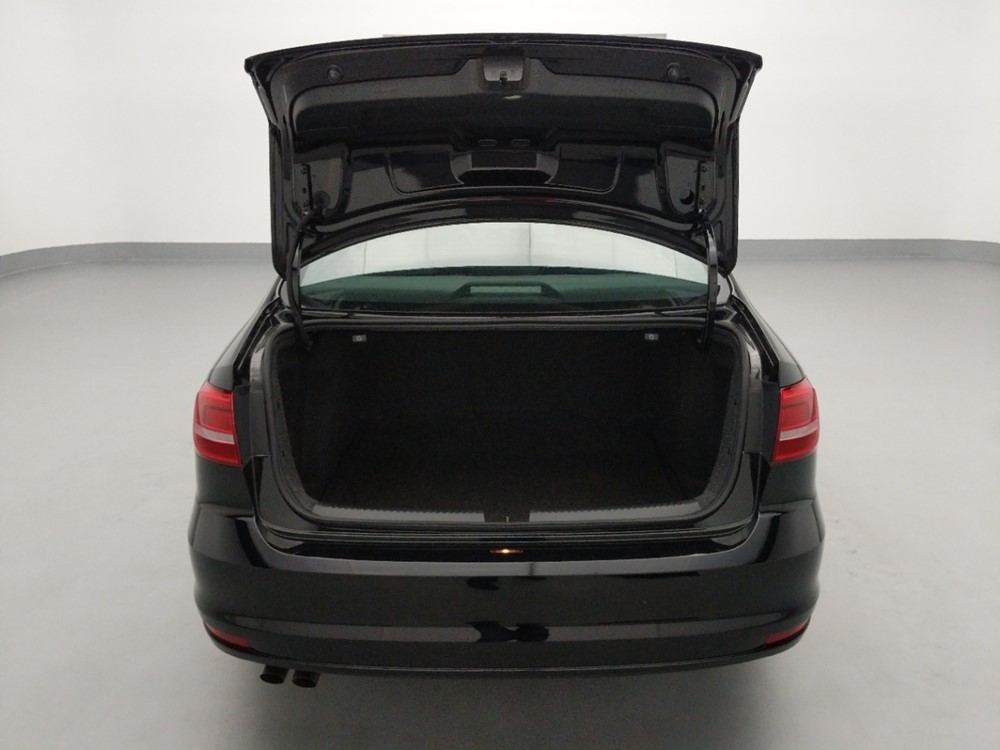 2015 Volkswagen Jetta - Trunk