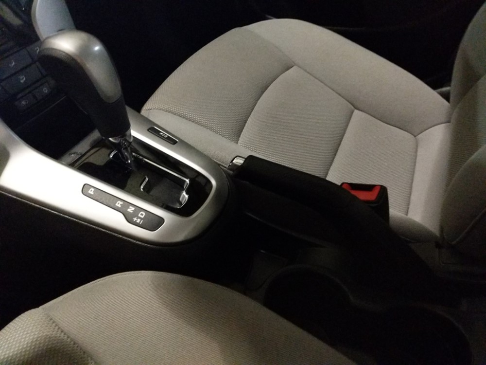 2015 Chevrolet Cruze - Center Console/Cup Holders