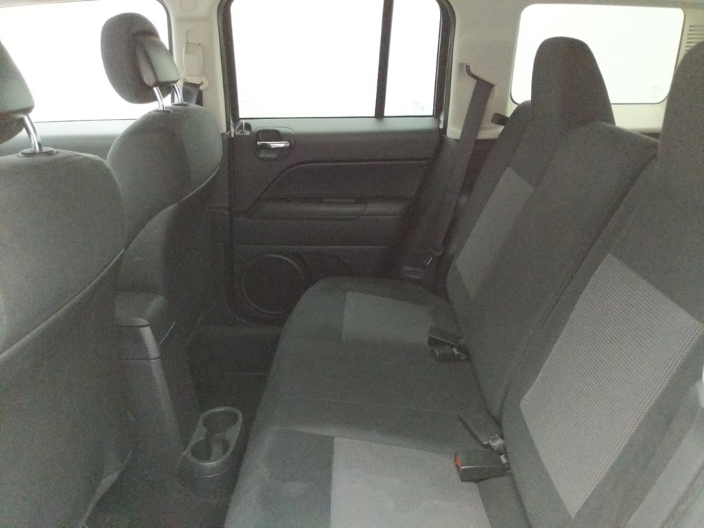 2013 Jeep Patriot - Driver Rear Seat