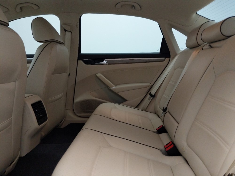 2016 Volkswagen Passat - Driver Rear Seat