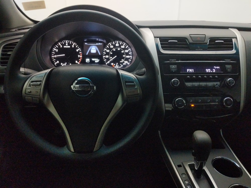 2015 Nissan Altima - Driver Dash