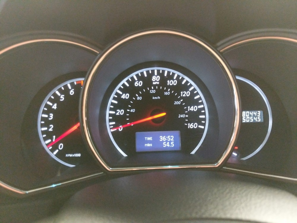 2014 Nissan Murano - Odometer Close Up