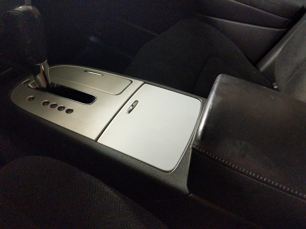 2014 Nissan Murano - Center Console/Cup Holders
