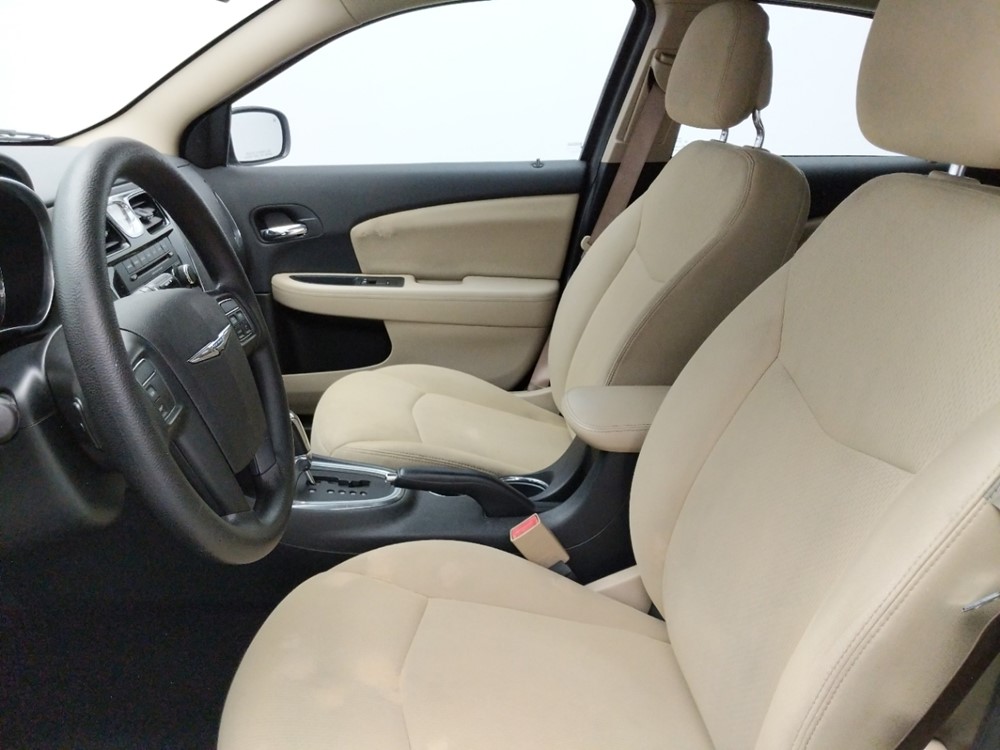 2014 Chrysler 200 - Driver Front Seat
