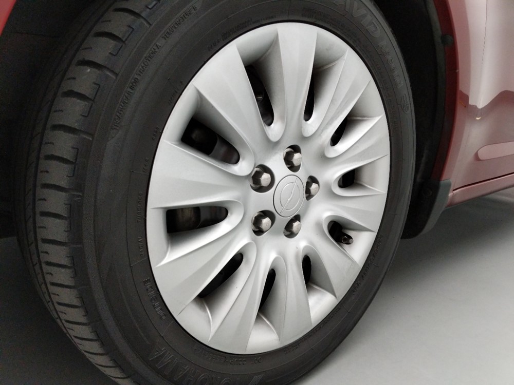 2014 Chrysler 200 - Wheel