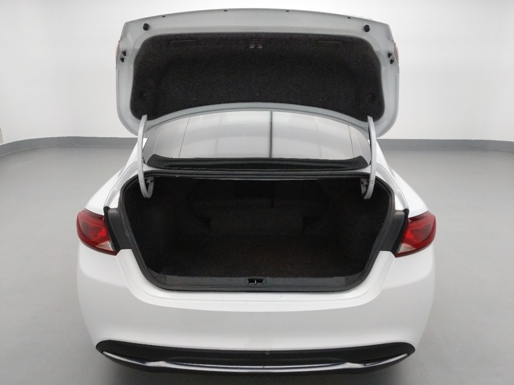 2015 Chrysler 200 - Trunk