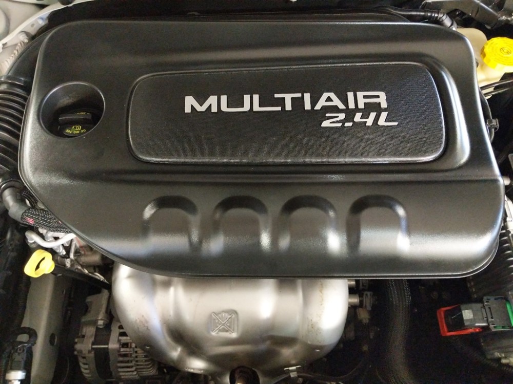 2015 Chrysler 200 - Engine