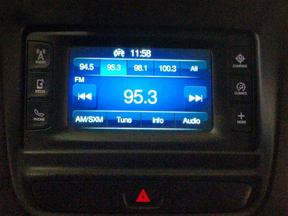 2015 Chrysler 200 - Stereo Package